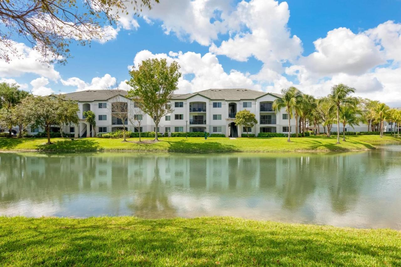 Tucker At Palm Trace Landings Fort Lauderdale Davie Exterior photo