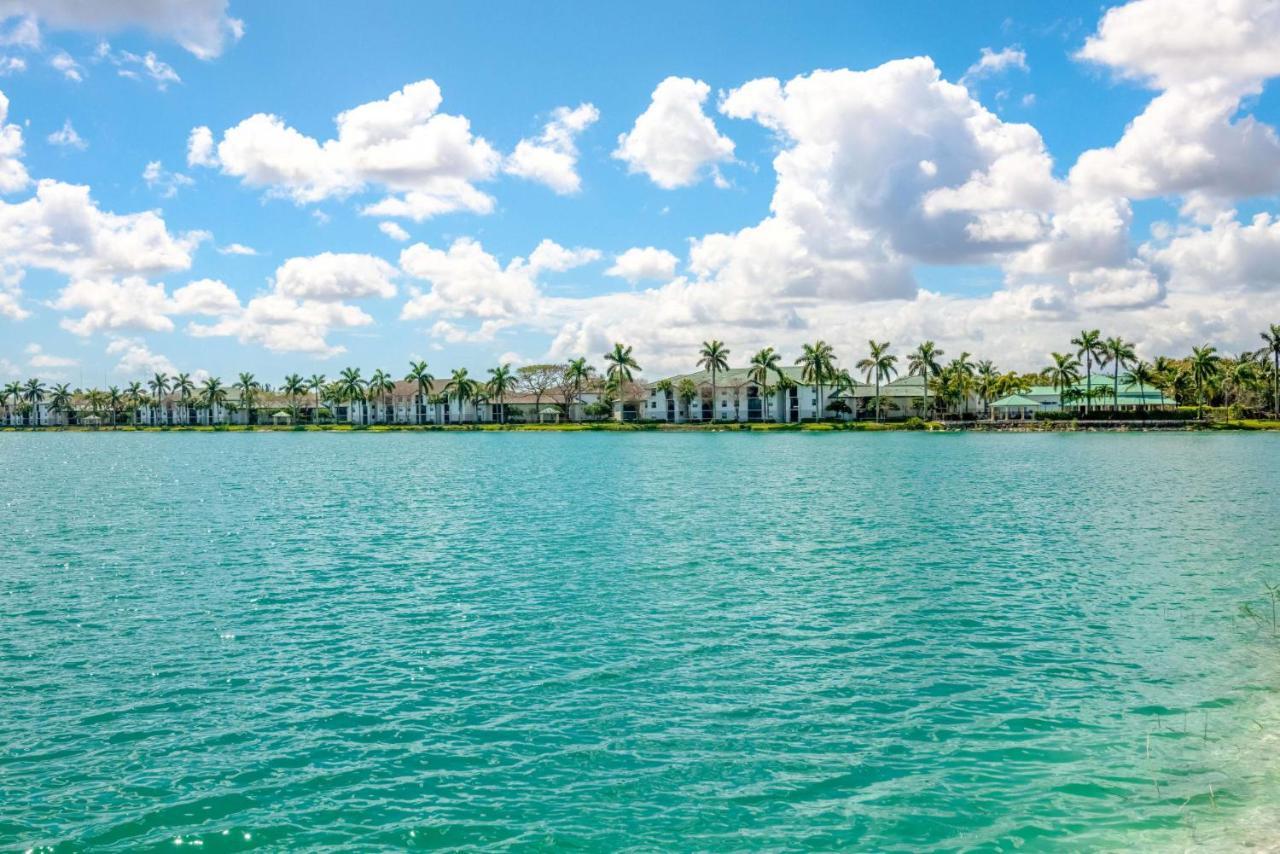 Tucker At Palm Trace Landings Fort Lauderdale Davie Exterior photo